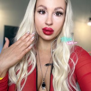 Maxi Lipz fetish Model - Maxi Lipz fetish