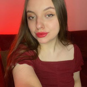 Model - Charlotta Apple teen