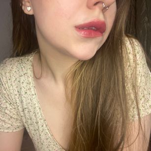 Model - Charlotta Apple teen