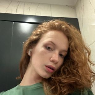 Emma redhead Model - Emma redhead