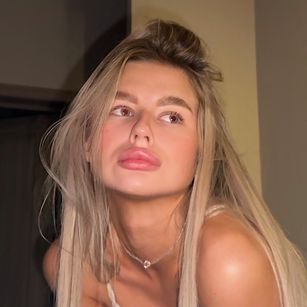 Marta young Model - Marta young