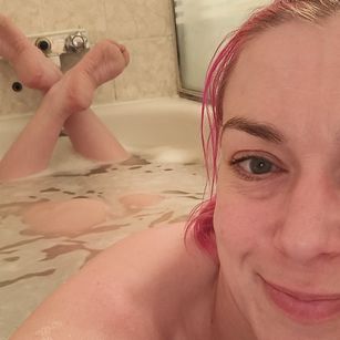 Penny Jade joi Model - Penny Jade joi