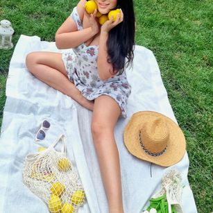 Model - JaneDevine ass