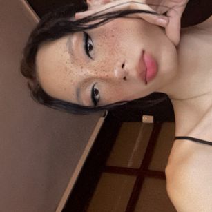 Model - Doja Alice Soto Mejia mistress