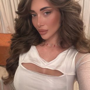 Model - Malasanta beauty