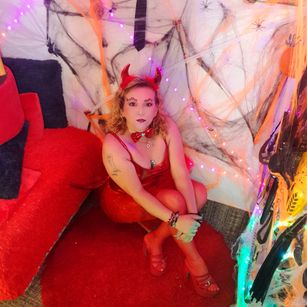 Monica brown Frens Model - Monica brown Frens