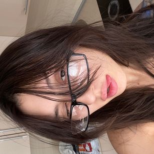 Model - dark_lisa naughty