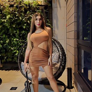 Model - Laura Candice teen