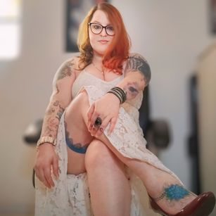 Lady Valk feet Model - Lady Valk feet