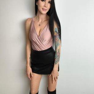 SofiiaDream brunette Model - SofiiaDream brunette