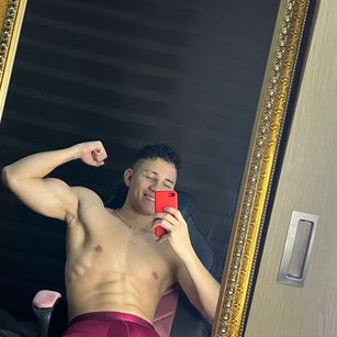 thintommy dancing Model - thintommy dancing