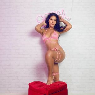 Model - Hotcurlylatina hotlatina