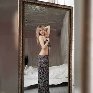 Model - lovellyblond BoldAndBeautiful