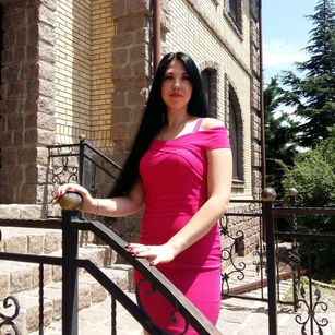Divine beauty Blackhaired Model - Divine beauty Blackhaired