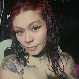 Neica hairy Model - Neica hairy