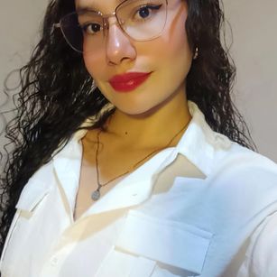 Emma Torres fastresponse Model - Emma Torres fastresponse