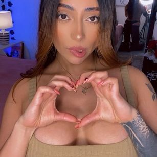 VickyMazzone dirty Model - VickyMazzone dirty