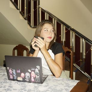 Model - Lina Siren teen