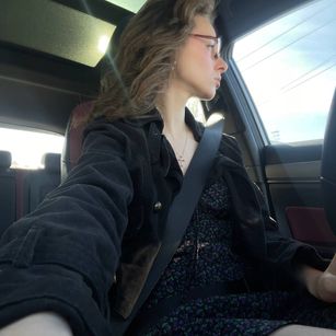 Emma cum Model - Emma cum