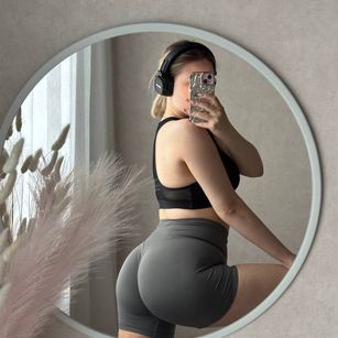 Sarah bigass Model - Sarah bigass