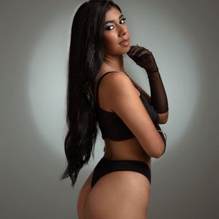 Ana Gonzalez latina Model - Ana Gonzalez latina