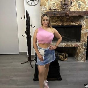 CarolinaLatin PRETTY Model - CarolinaLatin PRETTY