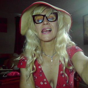 Mme-Pieds milf Model - Mme-Pieds milf