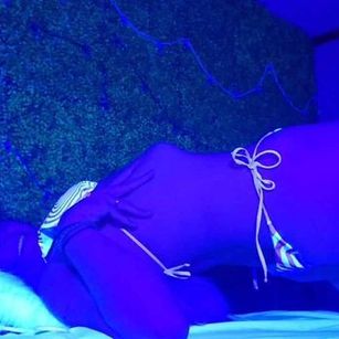 Model - Lucky Waifu feet