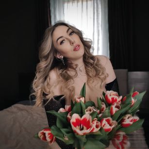 Kaley hairy Model - Kaley hairy