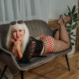 Kamalia dildo Model - Kamalia dildo
