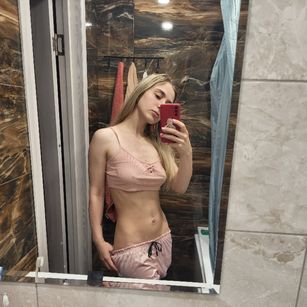 Model - Ommnia teen