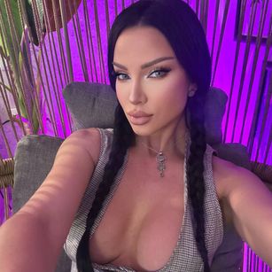 Ember Brooke bigass Model - Ember Brooke bigass