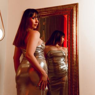 Model - JessieJunee joi