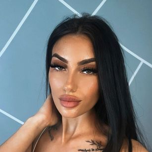 Model - ingridd bigass