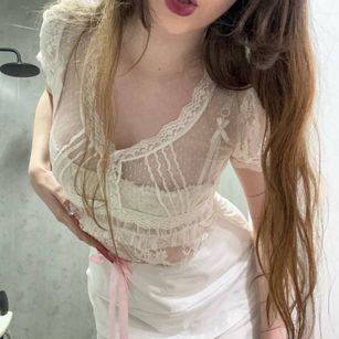 EmilySway brunette Model - EmilySway brunette