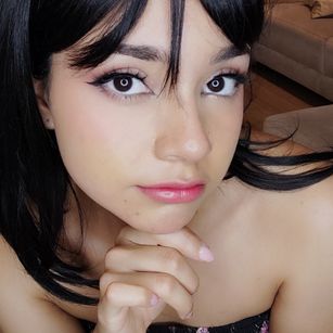 Bella Sky Slave Model - Bella Sky Slave