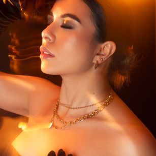 Nicolle Steel latina Model - Nicolle Steel latina