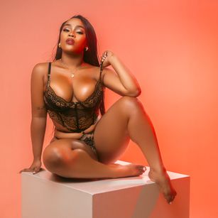 Tianah Glow Taboo Model - Tianah Glow Taboo
