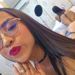 Model - LucyLeah Latina