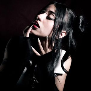 Katzze piercings Model - Katzze piercings