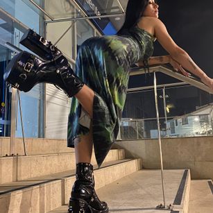 Katzze Teasing Model - Katzze Teasing
