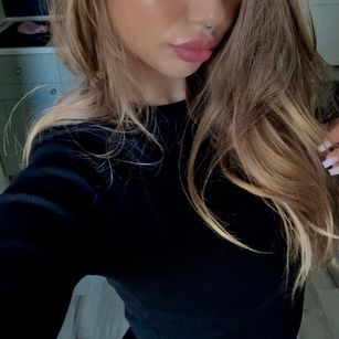 Emma pretty Model - Emma pretty