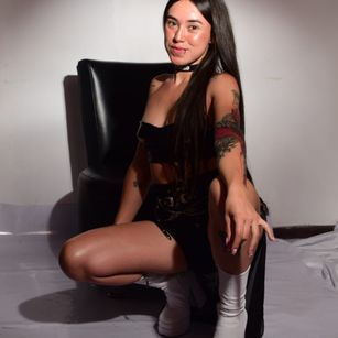 Athziry G nipples Model - Athziry G nipples