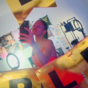 I am Sel bigass Model - I am Sel bigass