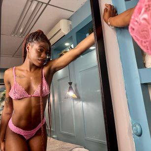 Michelle Pose ebony Model - Michelle Pose ebony