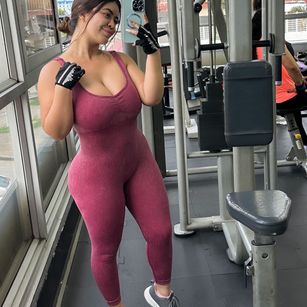 Aleja Moore latina Model - Aleja Moore latina