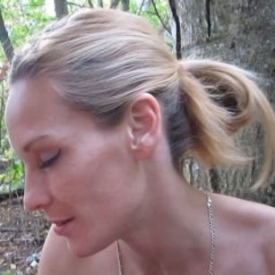 Model - Trish deepthroat