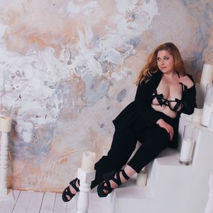 Model - Jessika Daniels cute