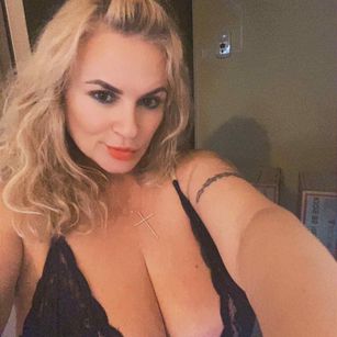 Elliza senzual Model - Elliza senzual