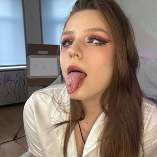 Monica shy Model - Monica shy